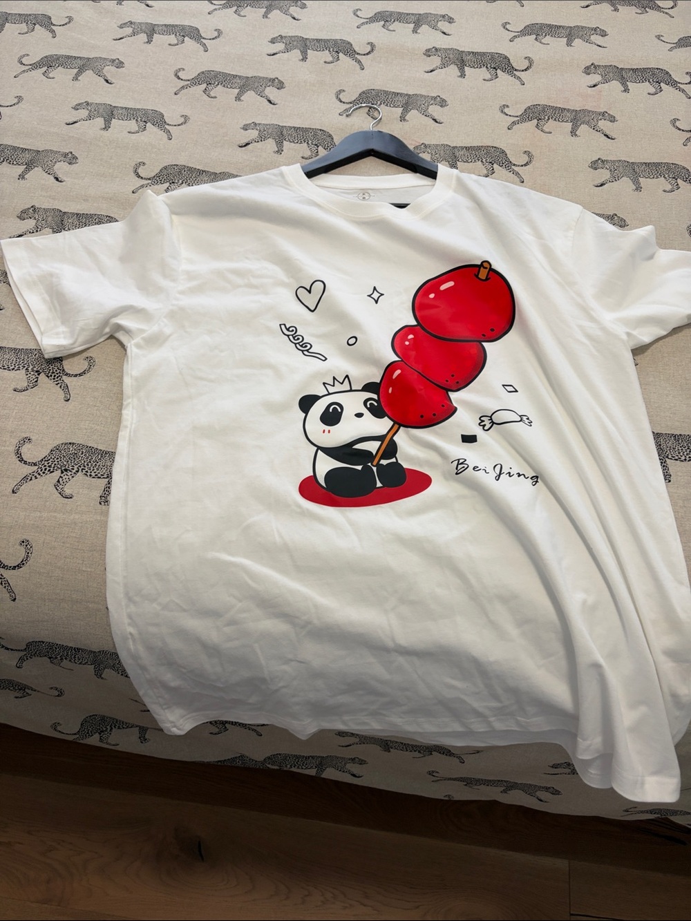 Men’s Panda Tee size L